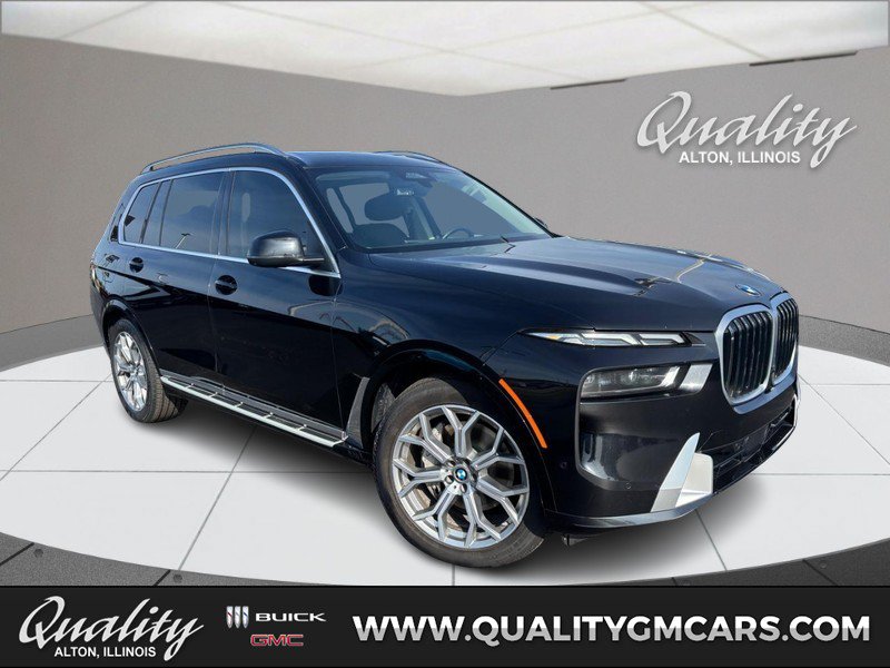Used 2025 BMW X7 xDrive40i AWD/4WD image 1
