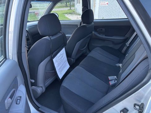 Used 2006 Hyundai Elantra GLS FWD image 3