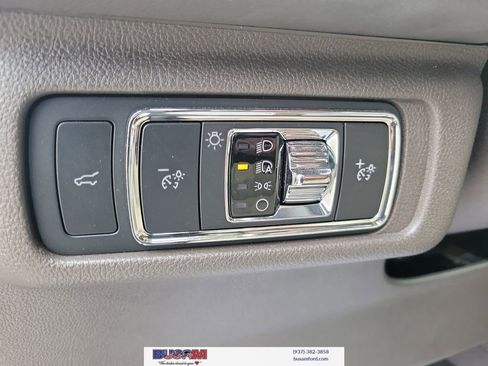 Used 2022 Lincoln Corsair Reserve w/ Equipment Group 201A AWD/4WD image 13