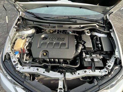Used 2018 Toyota Corolla iM FWD image 25