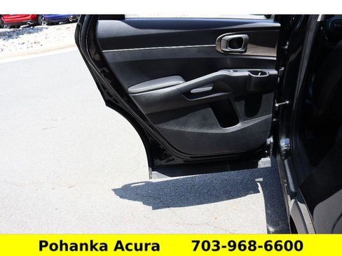 Used 2022 Kia Sorento S image 25