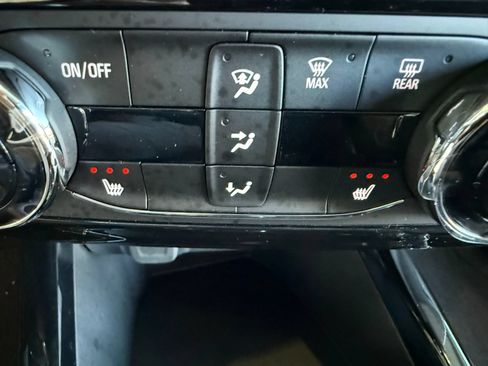 New 2026 Chevrolet Trax LT w/ Midnight Edition FWD image 25