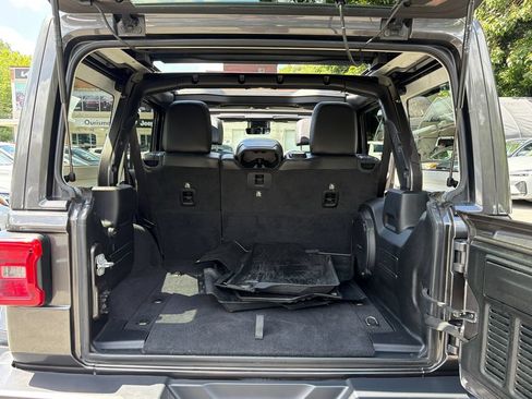 Used 2019 Jeep Wrangler Unlimited Rubicon AWD/4WD image 7