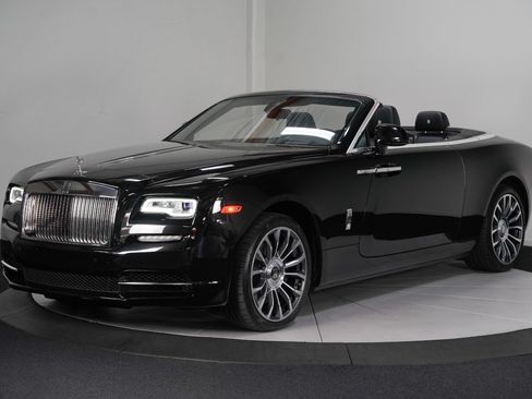 Used 2019 Rolls-Royce Dawn RWD image 5