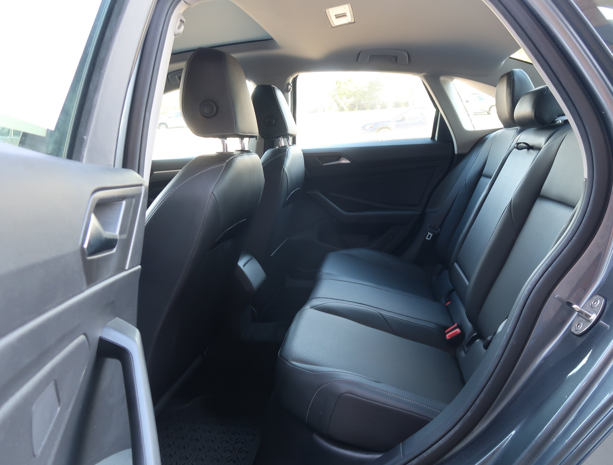 Used 2019 Volkswagen Jetta SE FWD image 30