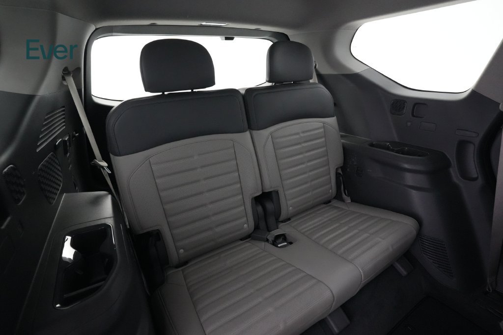 Used 2024 Kia EV9 Land AWD/4WD image 25