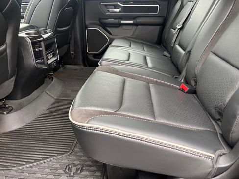 Used 2022 RAM 1500 Laramie AWD/4WD image 32