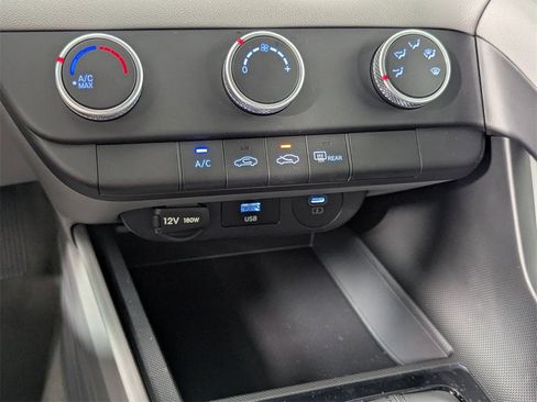 New 2025 Hyundai Elantra SE image 22
