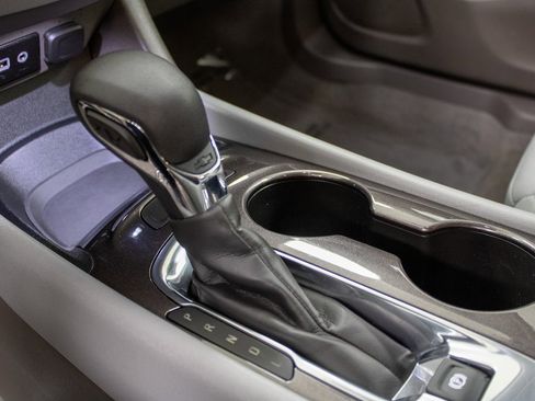 Used 2023 Chevrolet Malibu LS image 13