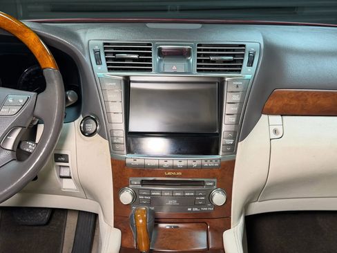 Used 2010 Lexus LS 460 L image 28