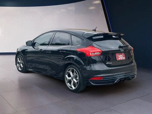 Used 2016 Ford Focus ST FWD image 3