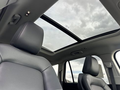 New 2026 Lincoln Aviator Premiere w/ Jet Appearance Package image 17