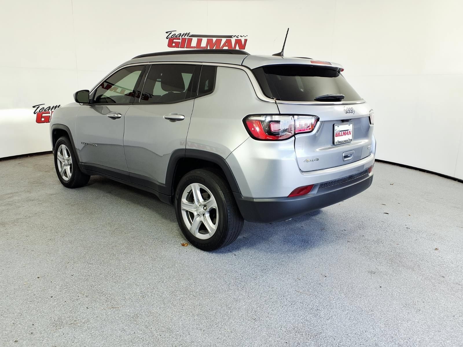Used 2024 Jeep Compass Latitude AWD/4WD image 9