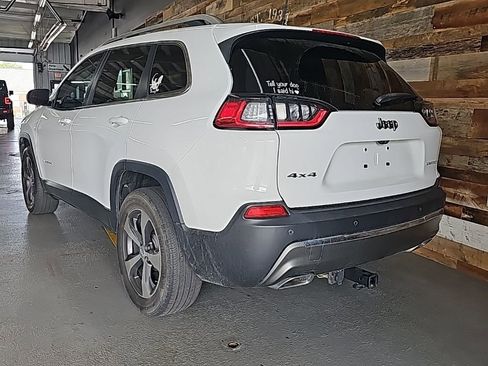 Used 2020 Jeep Cherokee Limited w/ Luxury Group image 5