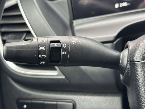Used 2024 Kia Seltos SX AWD/4WD image 16
