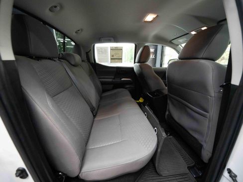 Used 2023 Toyota Tacoma SR5 AWD/4WD image 24