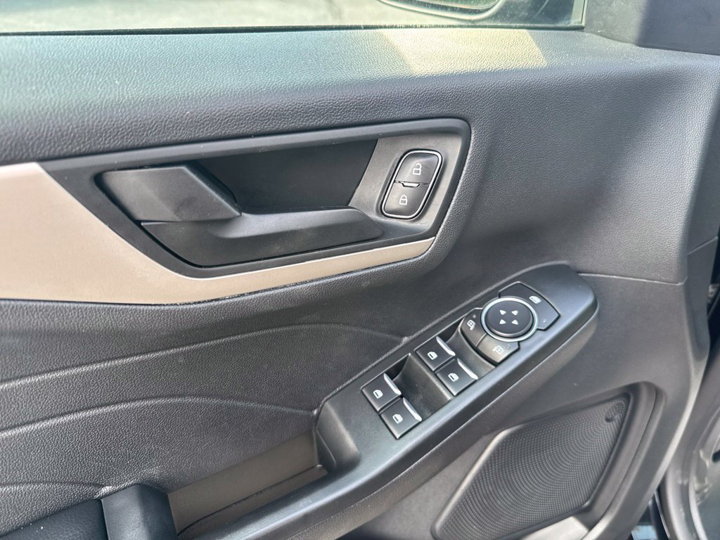 Used 2022 Ford Escape SE w/ Convenience Package FWD image 26