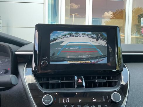 Used 2025 Toyota Corolla LE FWD image 24