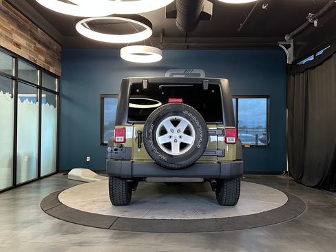 Used 2013 Jeep Wrangler Sport AWD/4WD image 4