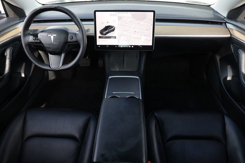 Used 2023 Tesla Model 3 Standard Range RWD image 2