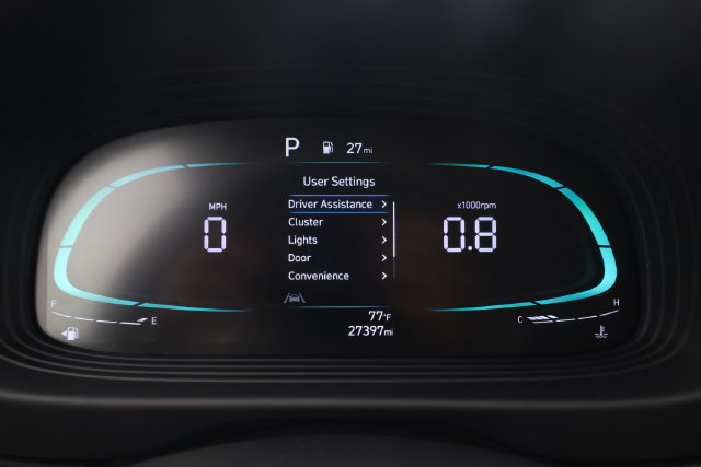 Used 2025 Hyundai Venue SEL FWD image 16