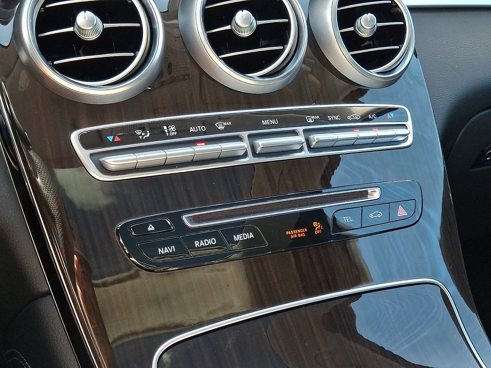 Used 2016 Mercedes-Benz GLC 300 4MATIC image 18