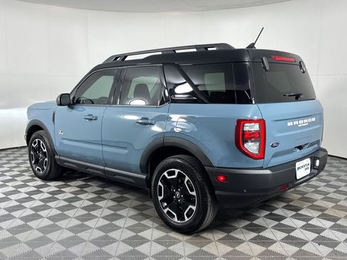 Used 2023 Ford Bronco Sport Outer Banks w/ Tech Package AWD/4WD image 3