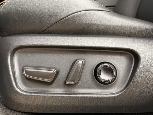 Certified 2025 Toyota 4Runner Limited image 28