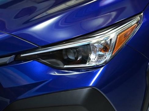 Certified 2025 Subaru Crosstrek 2.0i Premium image 16