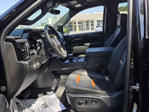 Used 2026 GMC Sierra 1500 AT4 w/ AT4 Premium Package AWD/4WD image 6