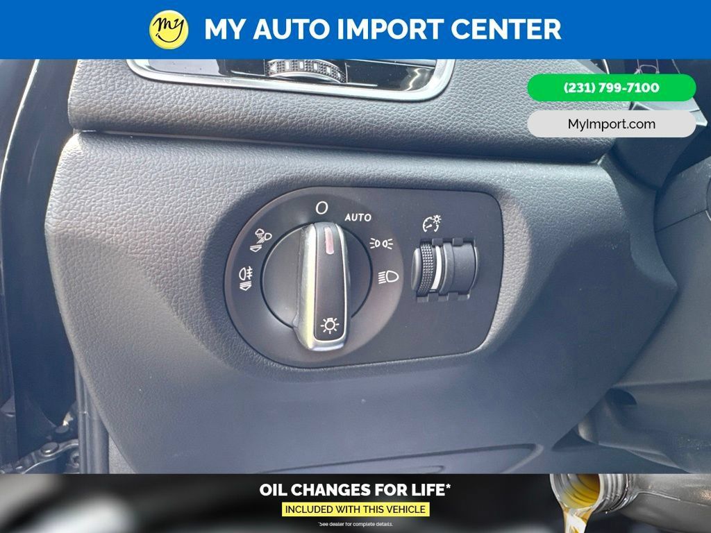 Used 2018 Audi Q3 2.0T Premium w/ Convenience Package AWD/4WD image 15