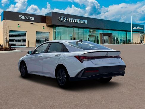 New 2026 Hyundai Elantra Sport image 5