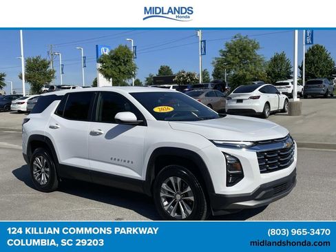 Used 2026 Chevrolet Equinox LT FWD image 1