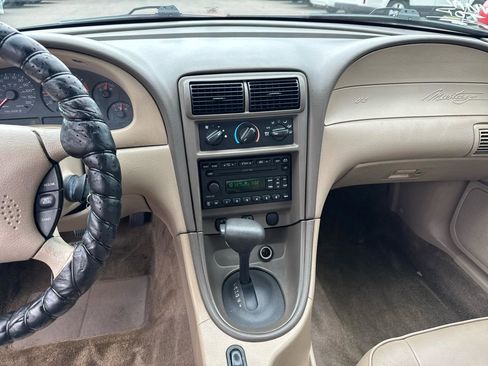 Used 2003 Ford Mustang Premium RWD image 10