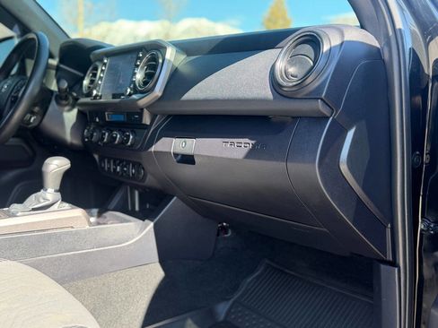 Used 2021 Toyota Tacoma TRD Sport w/ Technology Package image 63