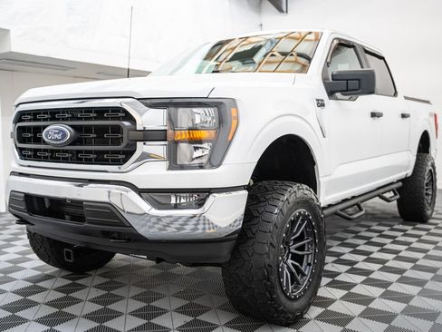 Used 2023 Ford F150 XLT AWD/4WD image 3