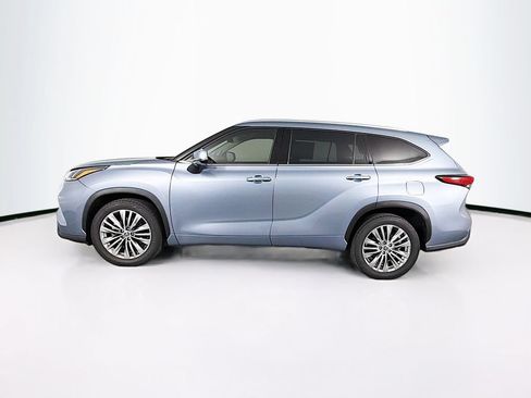 Certified 2021 Toyota Highlander Platinum FWD image 6