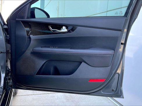 Certified 2022 Kia Forte GT FWD image 24