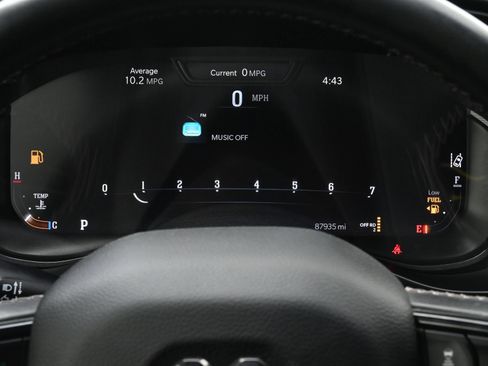 Used 2023 RAM 1500 Limited AWD/4WD image 9
