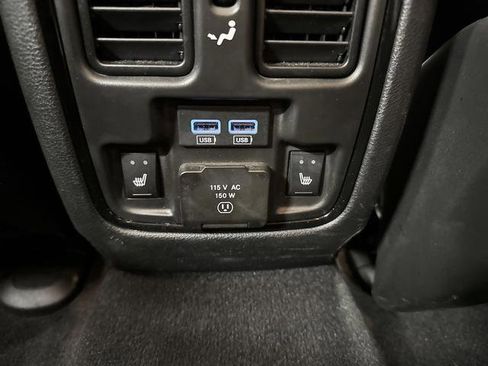 Certified 2025 Dodge Durango R/T image 36