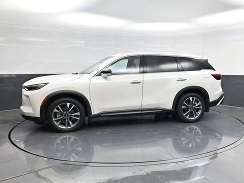 Used 2023 INFINITI QX60 Luxe w/ Vision Package image 6