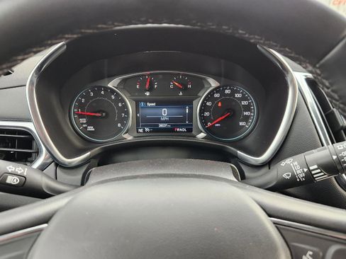 Used 2024 Chevrolet Equinox LT image 10