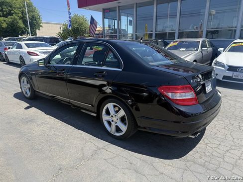 Used 2011 Mercedes-Benz C 300 Sedan image 6