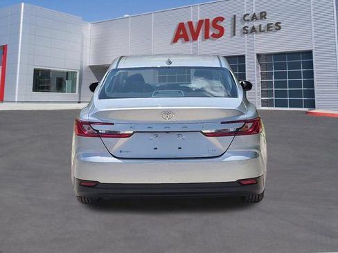 Used 2025 Toyota Camry LE FWD image 7
