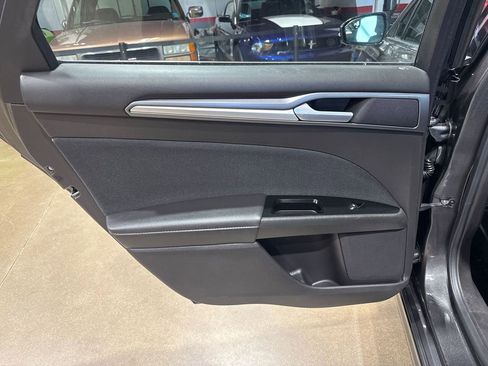 Used 2016 Ford Fusion SE image 88