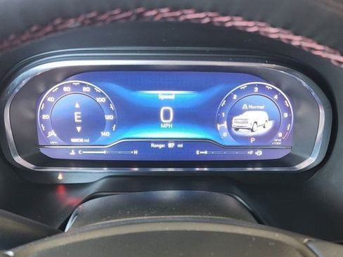 Used 2023 Chevrolet Tahoe RST w/ Luxury Package image 7