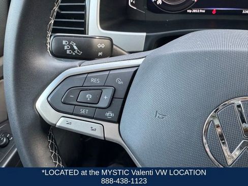 Used 2022 Volkswagen Atlas Cross Sport SE w/ Panoramic Sunroof Package image 36