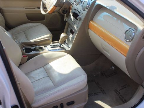 Used 2009 Lincoln MKZ FWD image 9