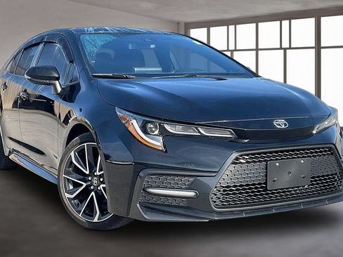 Used 2022 Toyota Corolla SE FWD image 3