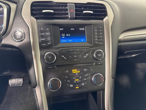Used 2018 Ford Fusion S image 18